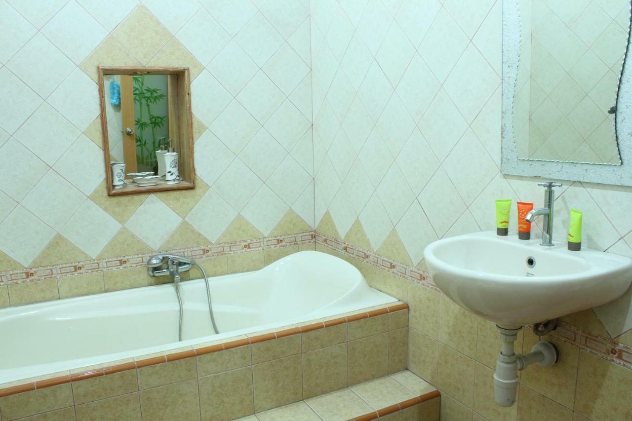 Marry Ind Gunung Kawi Guest House Malang Bumirejo Ngoại thất bức ảnh